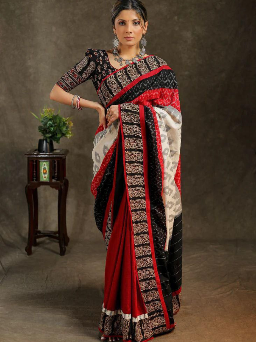 Soft Muslin Cotton Saree with Artistic Digital Design Appeal