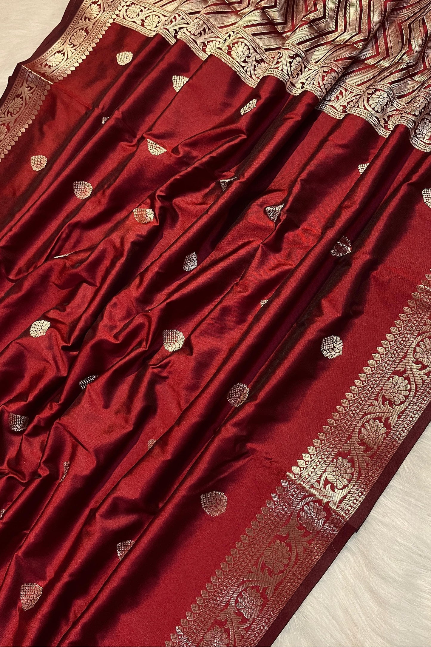 Elegant Banarasi Semi Soft Silk Saree | Lightweight & Comfortable | Traditional Weave Zari Border & Pallu | Festival Wedding Party Wear Saree with Unstitched Blouse