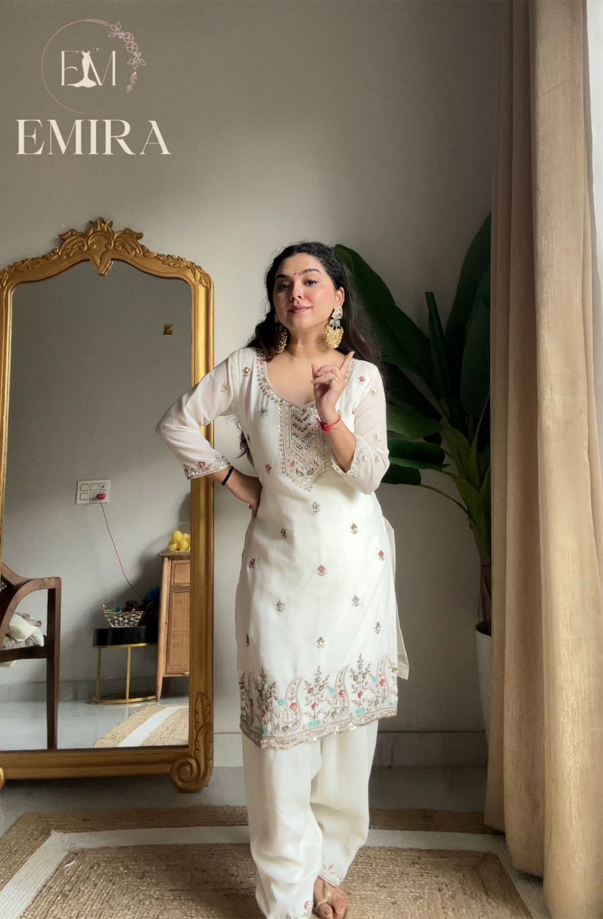 Emira Embroidery suit