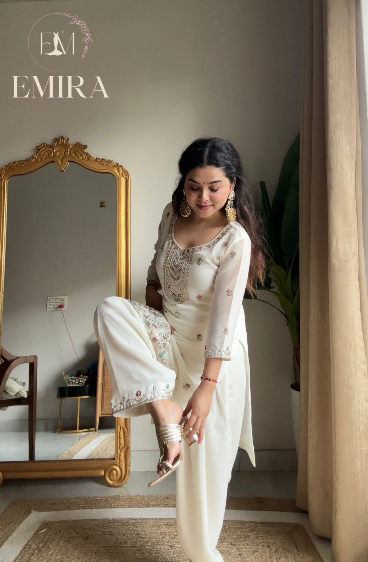 Emira Embroidery suit
