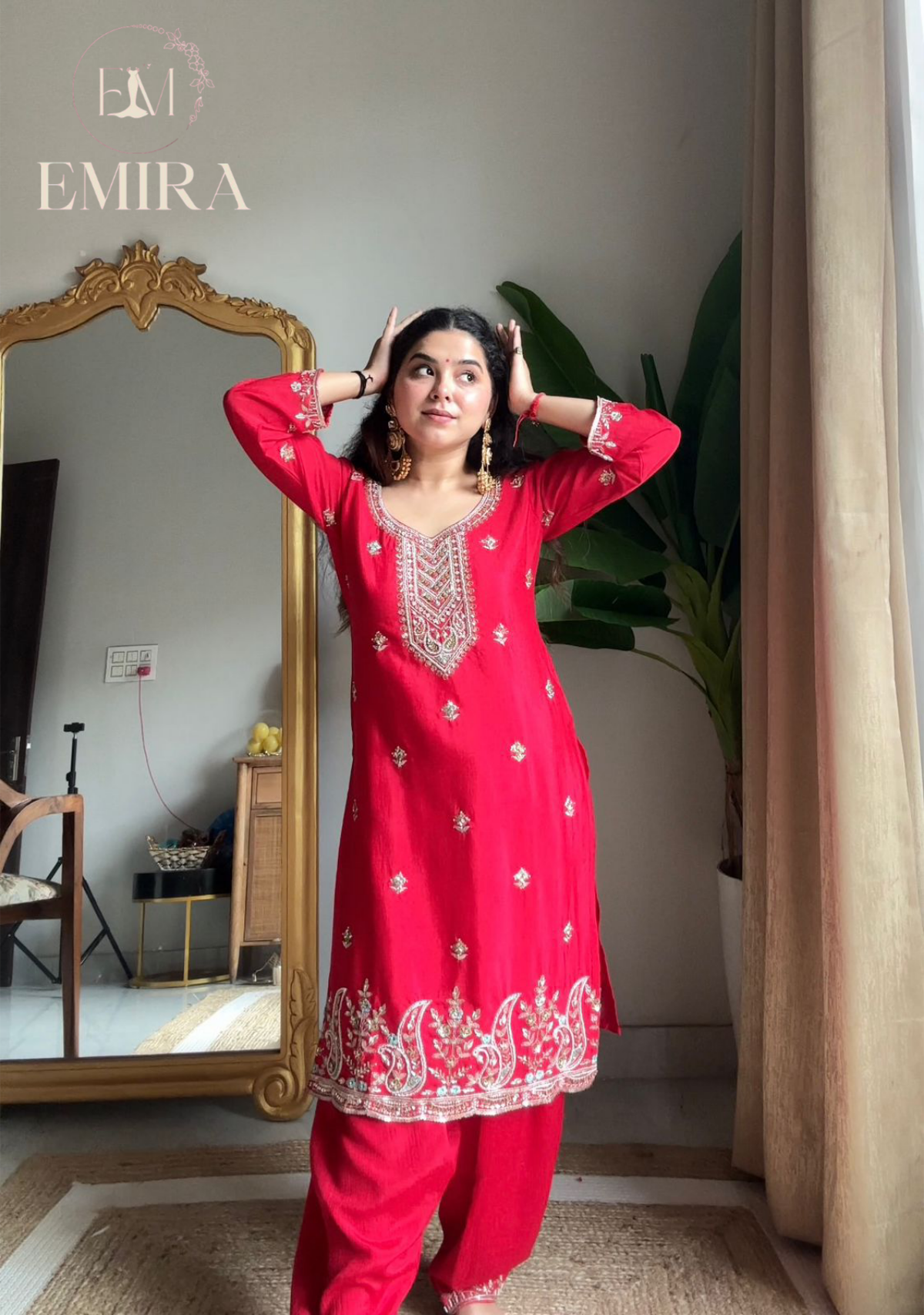 Emira Embroidery suit