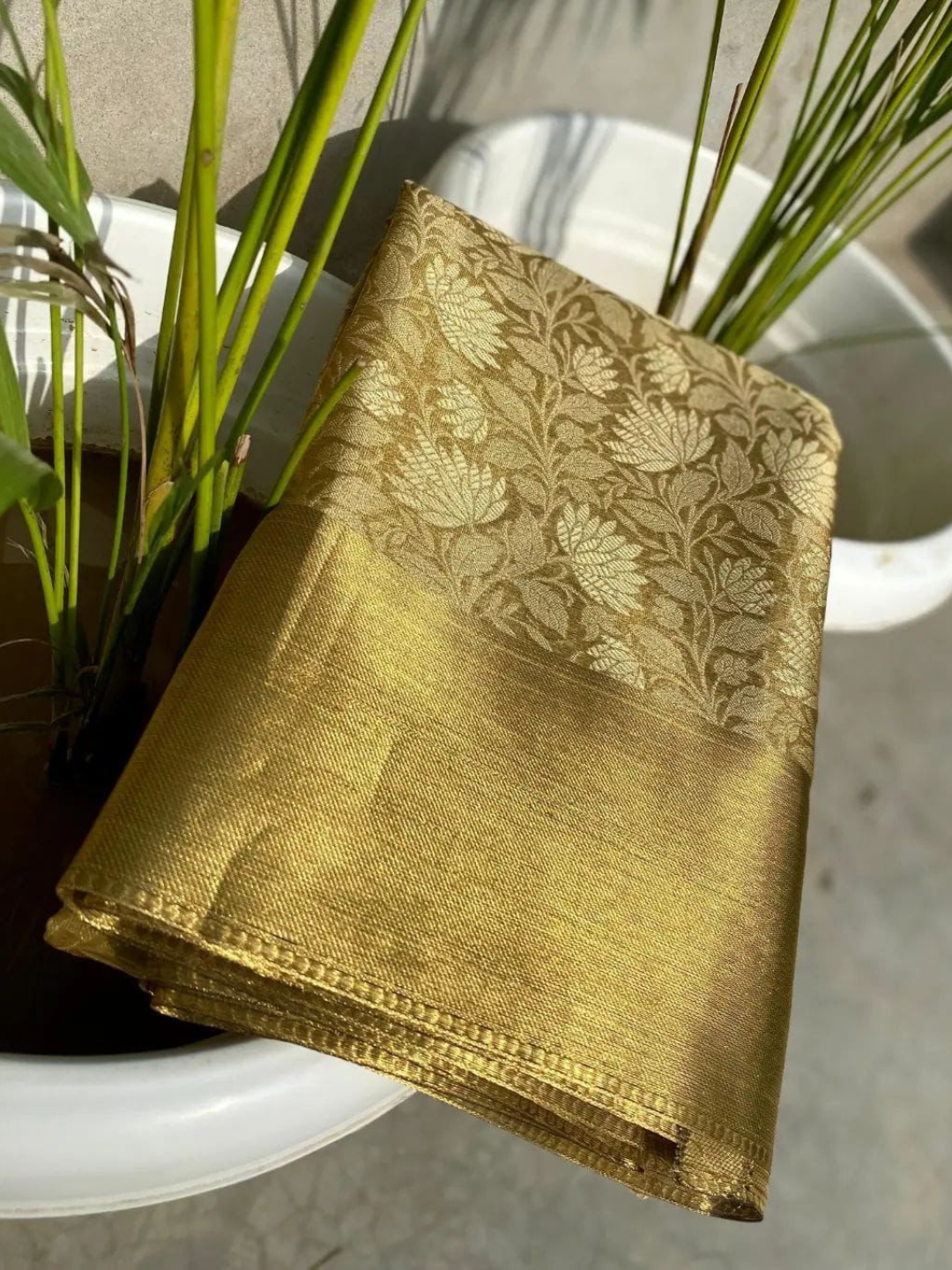 Soft Kanjivaram Silk Saree with Jacquard Detailing