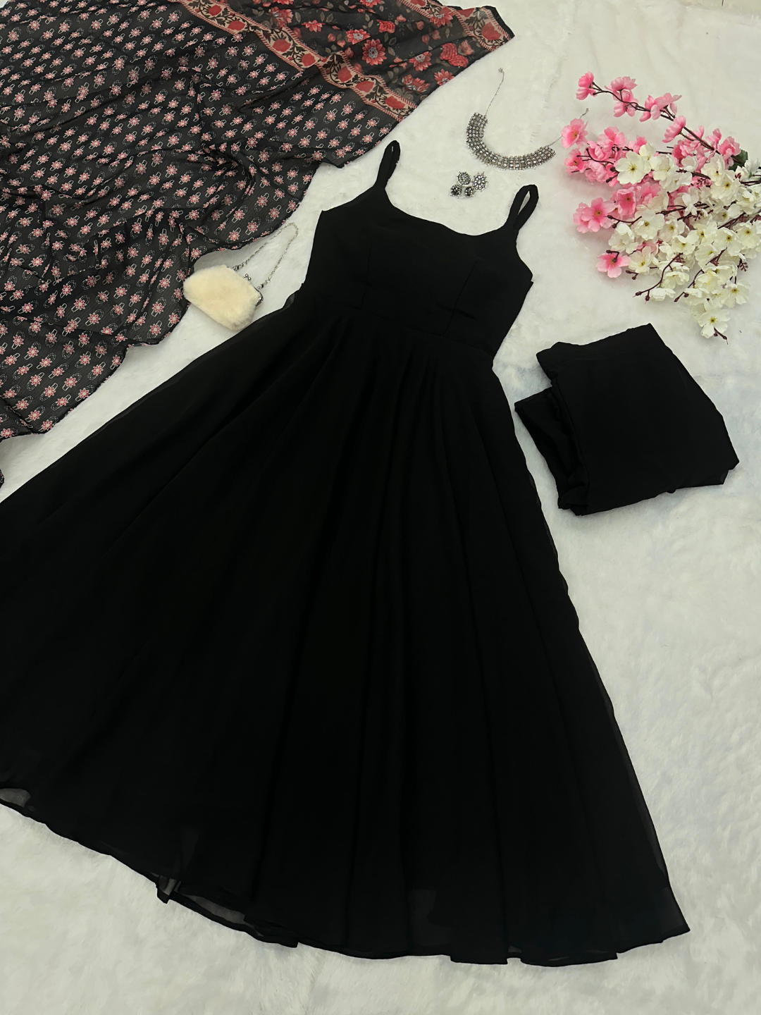 Black Sleevless Anarkali Set