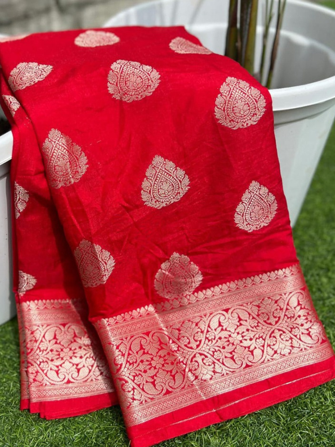 Royal Charm Banarasi Silk Saree with Intricate Zari Buta