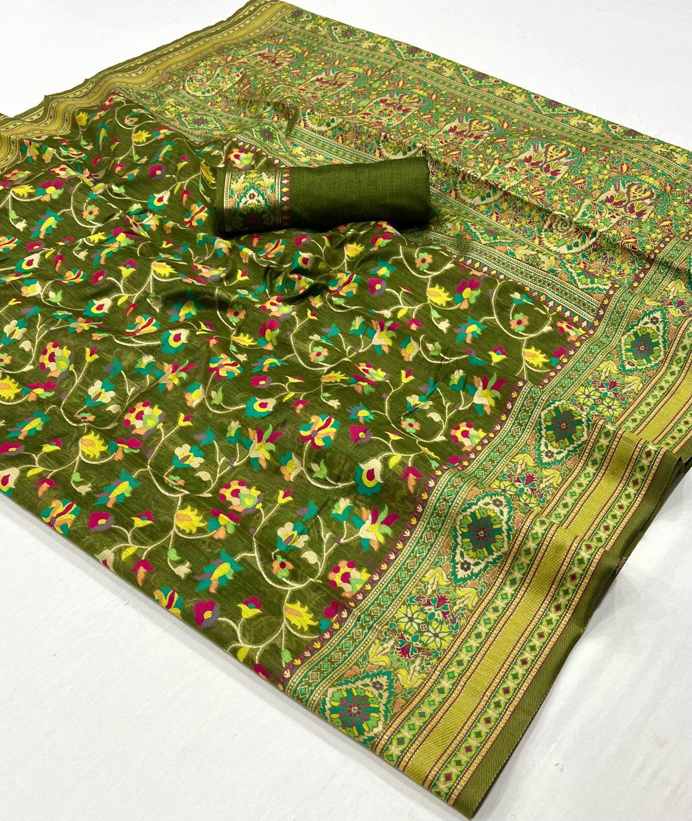 Premium Soft Pashmina Saree with Exquisite Border Detailing