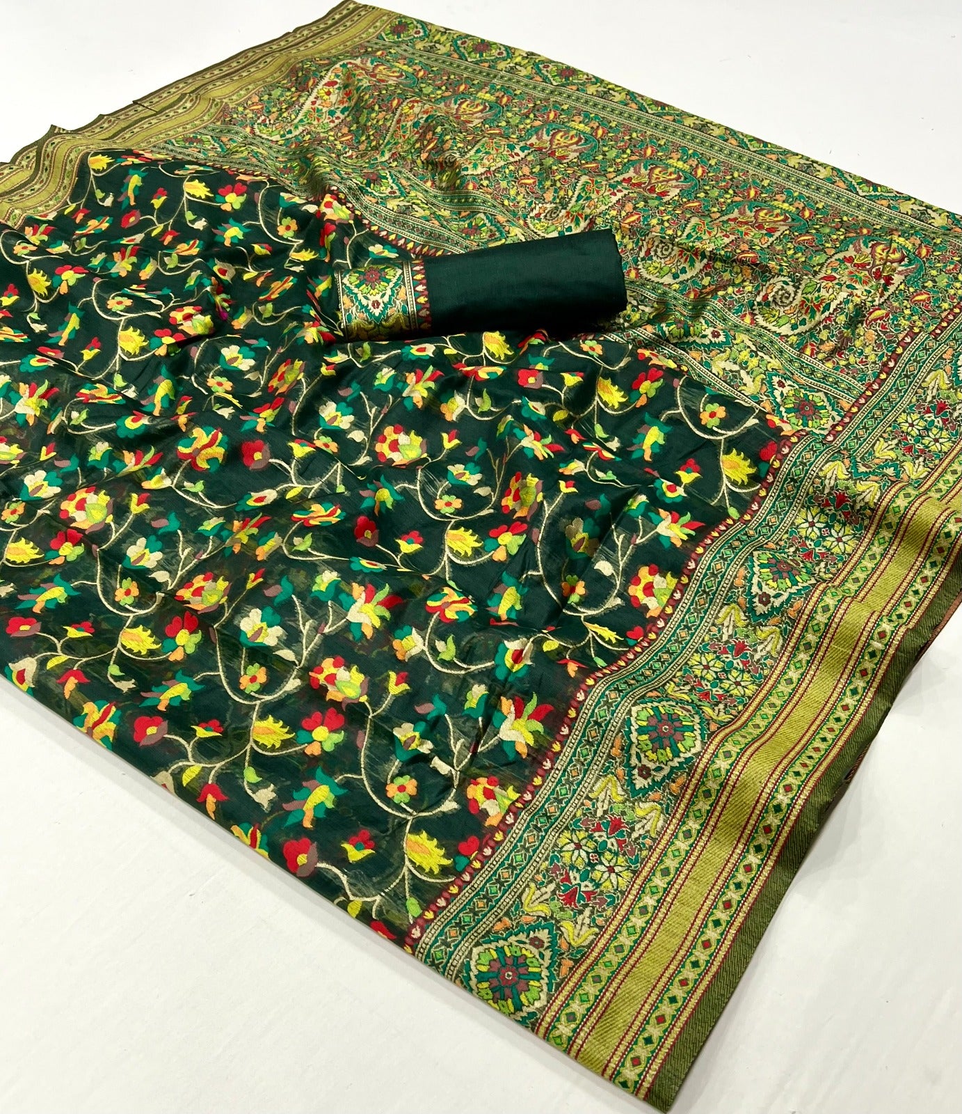 Premium Soft Pashmina Saree with Exquisite Border Detailing