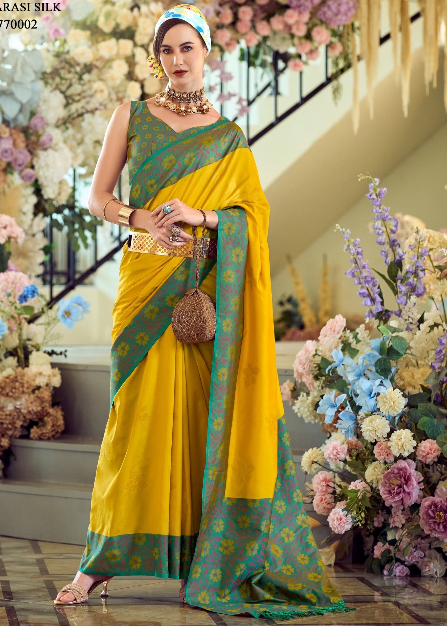 Soft Silk Ikkat Saree Adorned with Beautiful Contrast Weaving Pattern