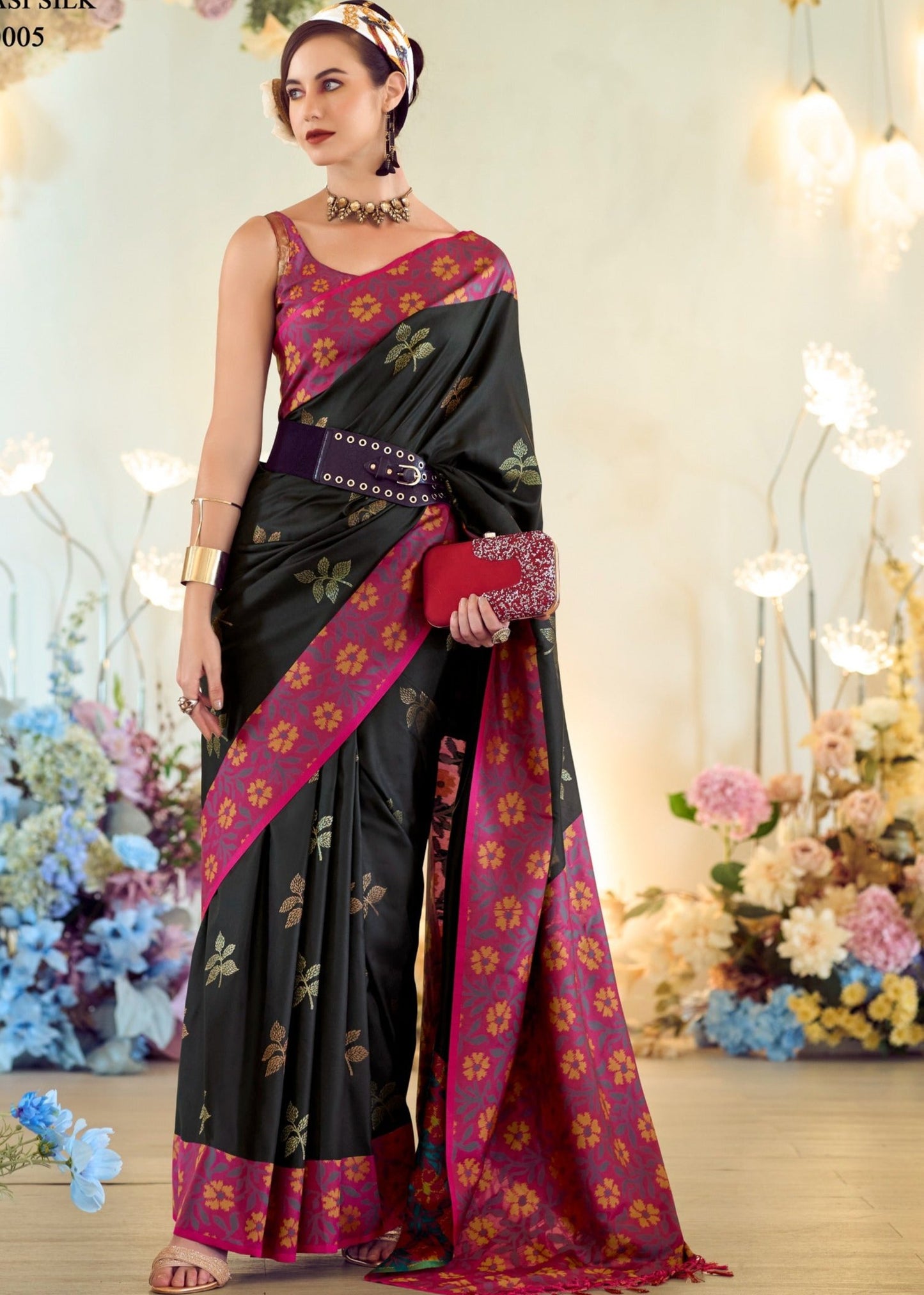 Soft Silk Ikkat Saree Adorned with Beautiful Contrast Weaving Pattern