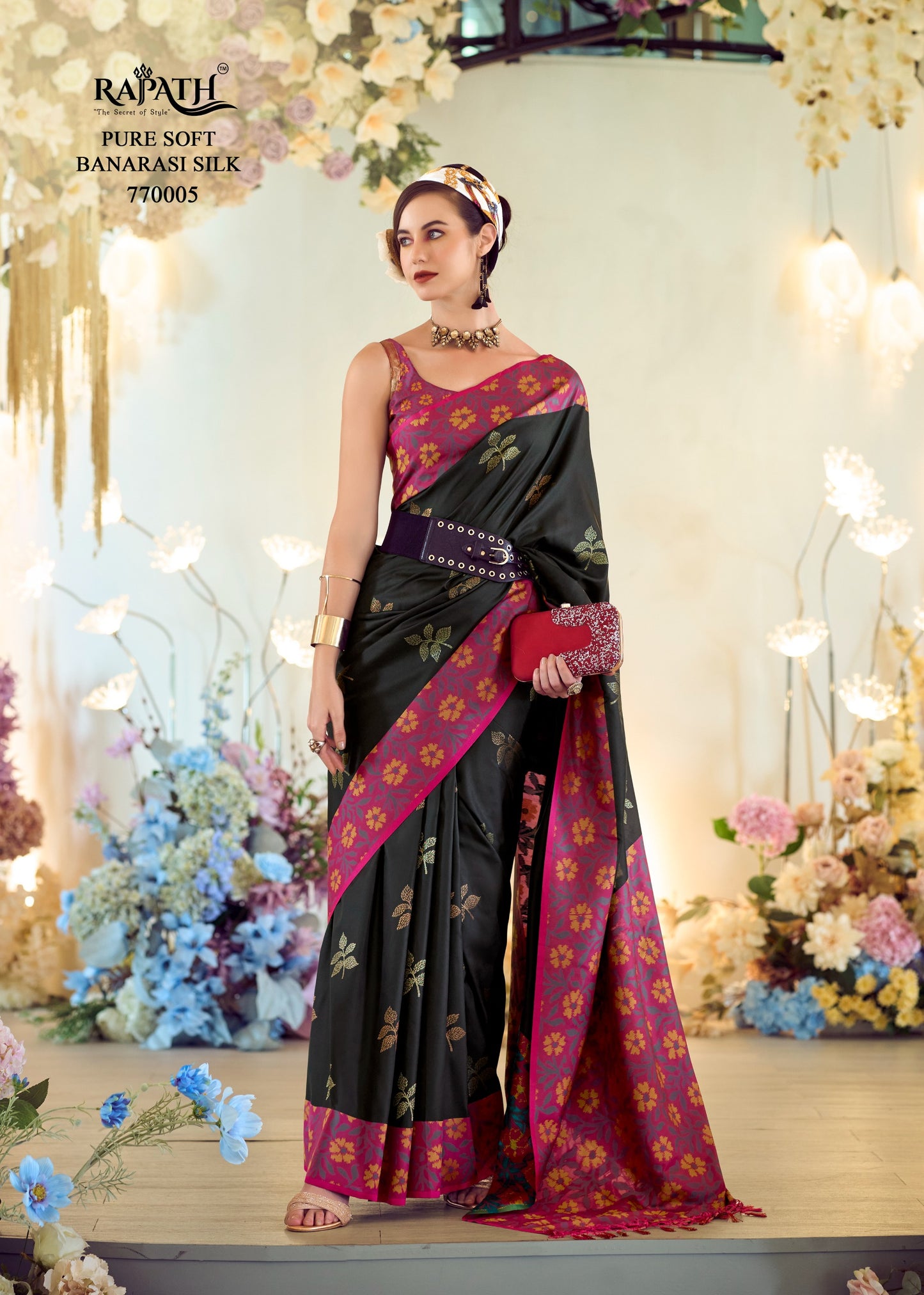 Soft Silk Ikkat Saree Adorned with Beautiful Contrast Weaving Pattern